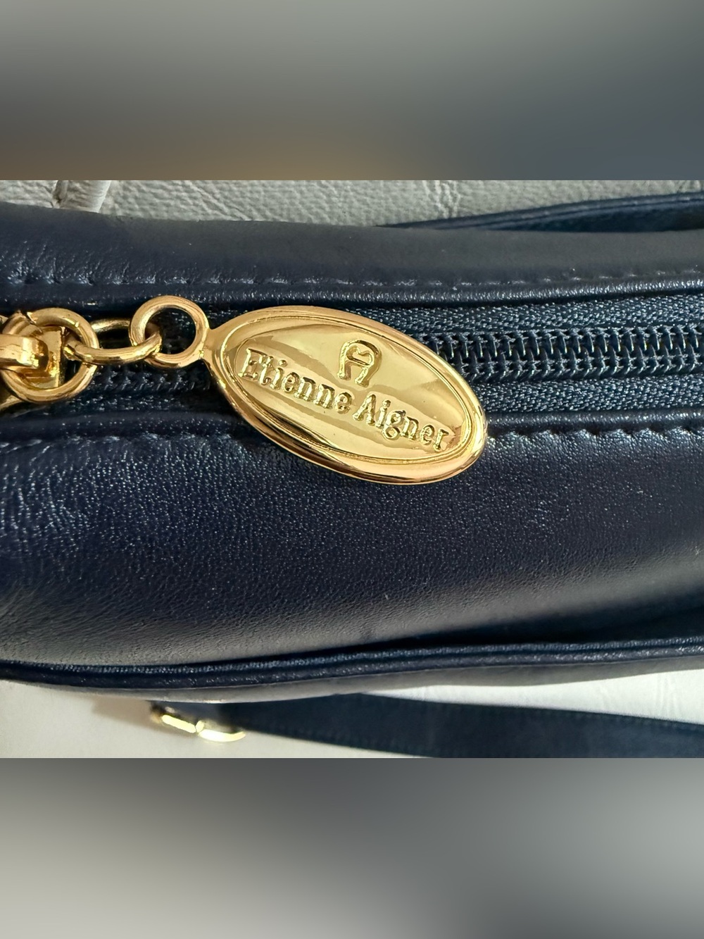 Classic Etienne Aigner Black Leather Shoulder Bag - Picture 7 of 10